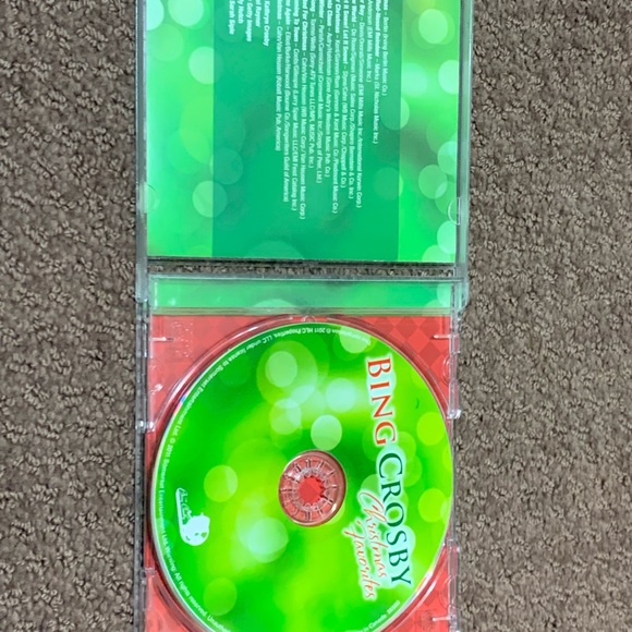 Bing Crosby CD (3 for $20) - Picture 3 of 3